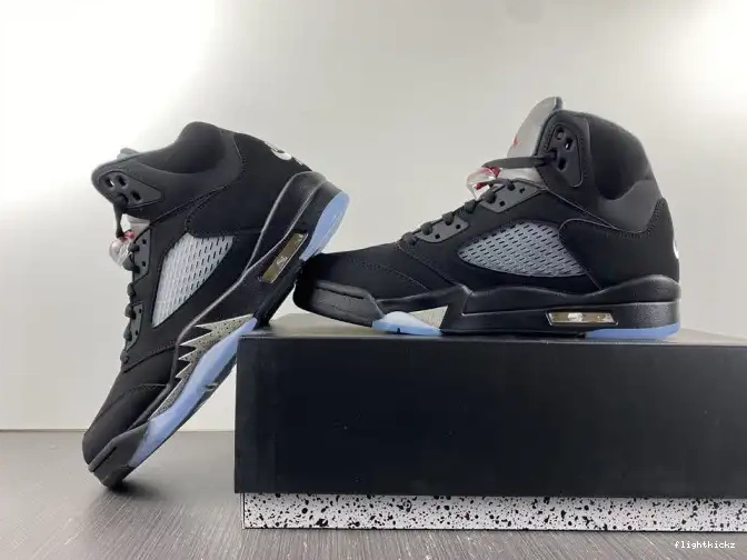 Jordan Metallic Black 845035-003 Retro 5 (2016) 0621